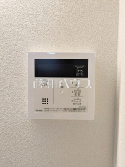 給湯器リモコン 【狛江ハイタウン2号棟】日々の生活を豊かに、暮らしを心地良くする先進の設備 給湯器リモコン 【狛江ハイタウン2号棟】日々の生活を豊かに、暮らしを心地良くする先進の設備