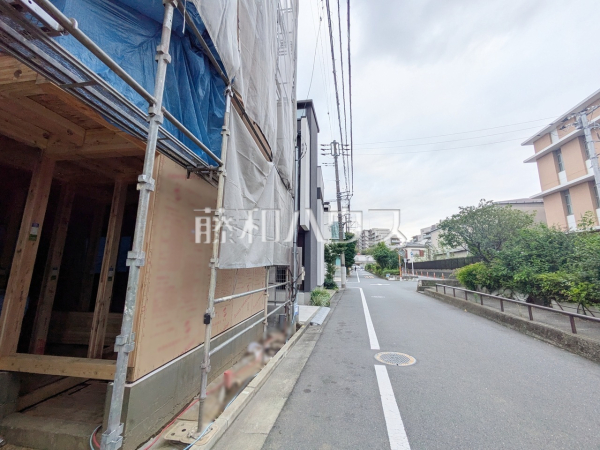 接道状況および現場風景 【板橋区大谷口北町】 接道状況および現場風景 【板橋区大谷口北町】