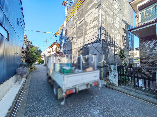 接道状況および現場風景 【昭島市宮沢町】 接道状況および現場風景 【昭島市宮沢町】