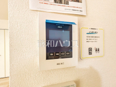 TVモニター付きインターホン訪問者がひと目で分かります TVモニター付きインターホン訪問者がひと目で分かります