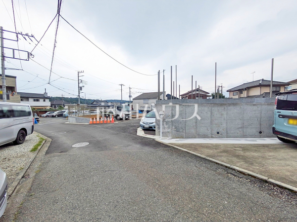 接道状況および現場風景 【武蔵村山市神明2丁目】 接道状況および現場風景 【武蔵村山市神明2丁目】