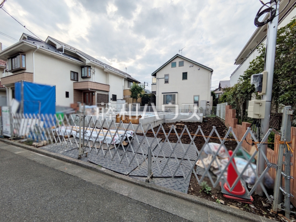 接道状況および現場風景 【調布市佐須町3丁目】 接道状況および現場風景 【調布市佐須町3丁目】