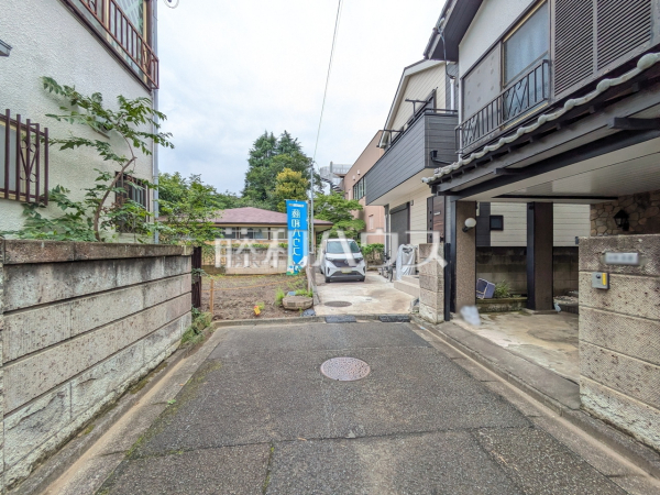 接道状況および現場風景 【小平市小川町1丁目】 接道状況および現場風景 【小平市小川町1丁目】