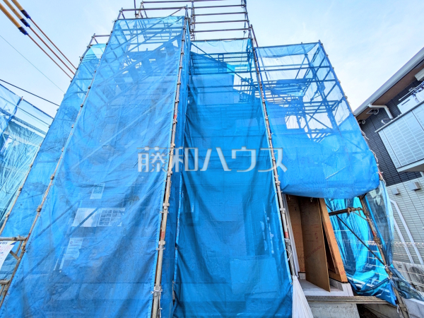 1号棟 外観 【日野市大字日野】誠心誠意、建築中!物件の内部構造などは今しか見ることができません。是非ご見学のお問合せをお待ちしております! 1号棟 外観 【日野市大字日野】誠心誠意、建築中!物件の内部構造などは今しか見ることができません。是非ご見学のお問合せをお待ちしております!