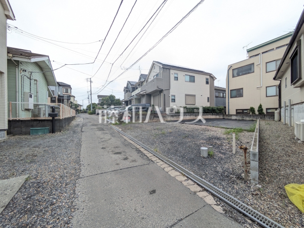 接道状況および現場風景 【東大和市芋窪4丁目】 接道状況および現場風景 【東大和市芋窪4丁目】