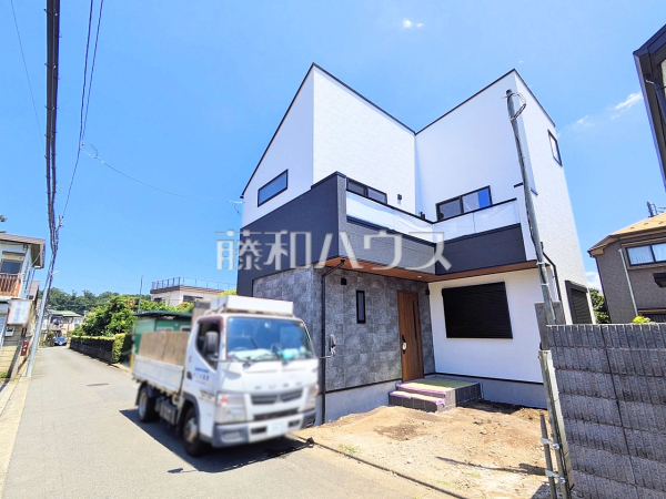 接道状況および現場風景 【三鷹市大沢5丁目】 接道状況および現場風景 【三鷹市大沢5丁目】