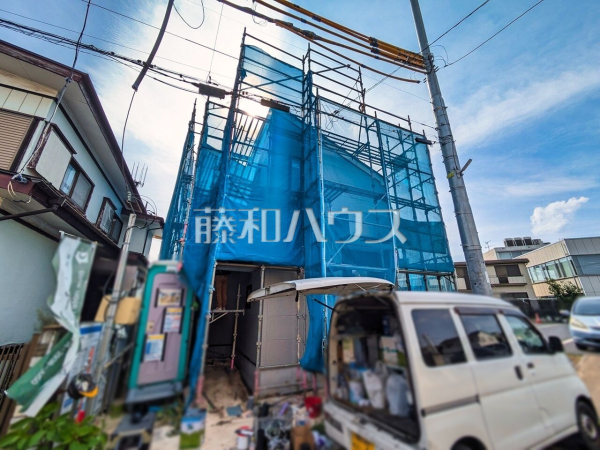 外観 【所沢市若狭4丁目】 見学はしたいけど、なかなか時間が取れない・・・そんな方に出勤前や仕事終わりにマイホームを見学できるサポートをいたします。 外観 【所沢市若狭4丁目】 見学はしたいけど、なかなか時間が取れない・・・そんな方に出勤前や仕事終わりにマイホームを見学できるサポートをいたします。