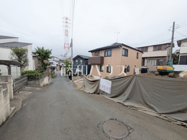 接道状況および現場風景 【朝霞市根岸台7丁目】 接道状況および現場風景 【朝霞市根岸台7丁目】
