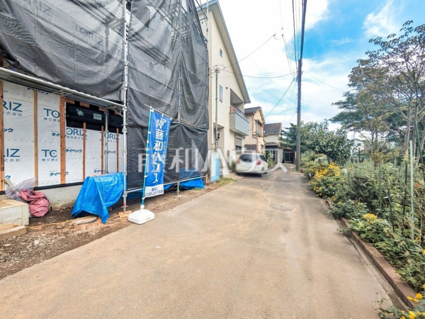 接道状況および現場風景 【和光市新倉2丁目】ぜひ実物をご覧いただきたく思います。喜んでご案内いたしますのでお気軽にお問合せ下さい。 接道状況および現場風景 【和光市新倉2丁目】ぜひ実物をご覧いただきたく思います。喜んでご案内いたしますのでお気軽にお問合せ下さい。