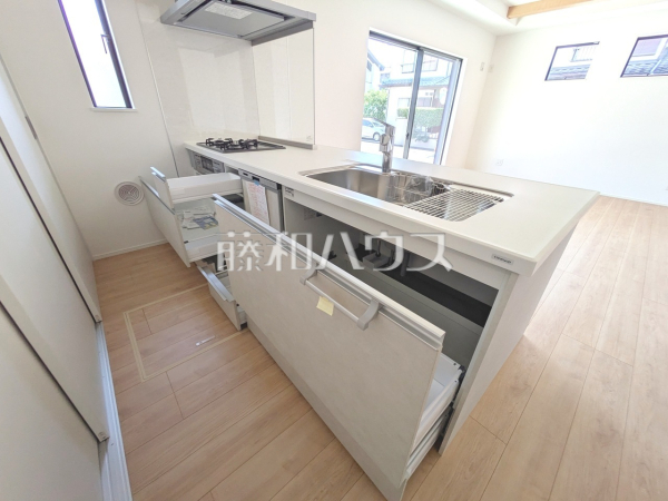 キッチンスライド収納 【新座市野火止3丁目】 キッチンスライド収納 【新座市野火止3丁目】