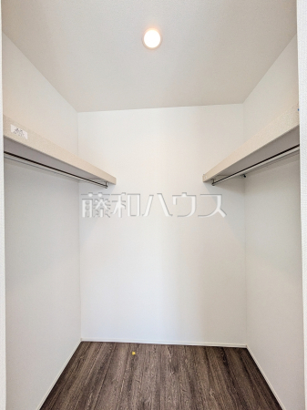1号棟 ウォークインクローゼット 【うるま市石川曙3丁目】 1号棟 ウォークインクローゼット 【うるま市石川曙3丁目】