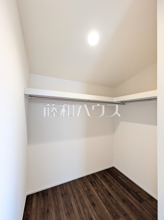 2号棟 ウォークインクローゼット 【八王子市楢原町】 2号棟 ウォークインクローゼット 【八王子市楢原町】