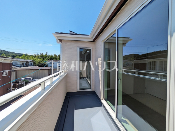 1号棟 バルコニー 【八王子市川口町】 1号棟 バルコニー 【八王子市川口町】