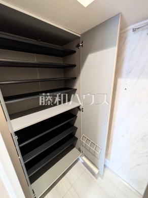 収納 【ライオンズマンション三鷹さくら通り】
