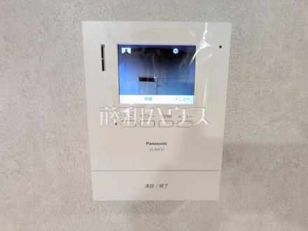 TVモニター付インターフォン 【ライオンズマンション三鷹さくら通り】 防犯に役立つTVモニター付インターフォン
/撮影日2026/07/07