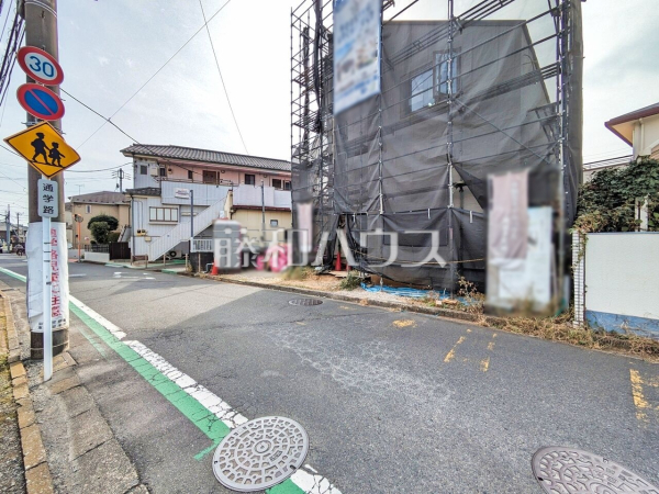 接道状況および現場風景 【東久留米市小山4丁目】 接道状況および現場風景 【東久留米市小山4丁目】