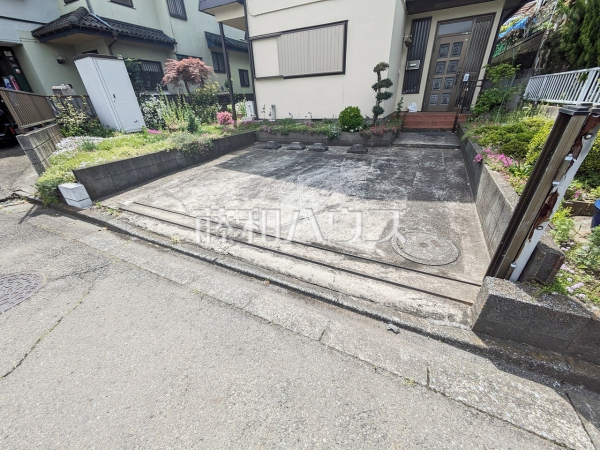 現地写真(現況:古屋あり) 【東大和市中央4丁目】 現地写真(現況:古屋あり) 【東大和市中央4丁目】