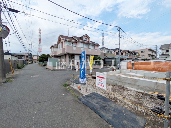 接道状況および現場風景 【調布市深大寺東町1丁目】 接道状況および現場風景 【調布市深大寺東町1丁目】