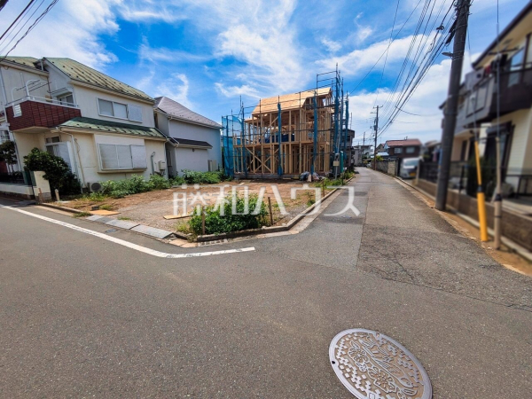 接道状況および現場風景 【西東京市泉町2丁目】 接道状況および現場風景 【西東京市泉町2丁目】