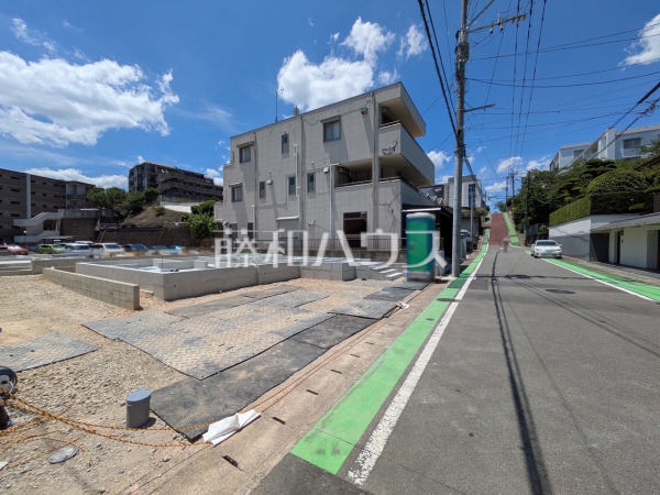 接道状況および現場風景 【福岡市南区長丘2丁目】 接道状況および現場風景 【福岡市南区長丘2丁目】