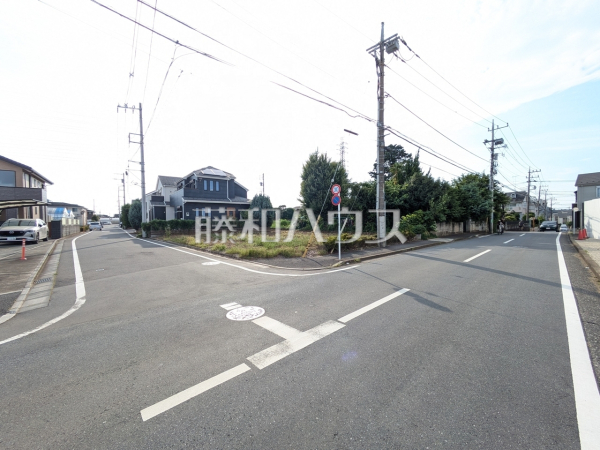 接道状況および現場風景 【東村山市廻田町1丁目】 接道状況および現場風景 【東村山市廻田町1丁目】
