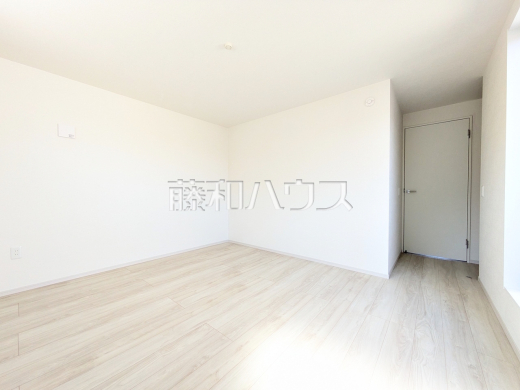 居室 【武蔵村山市大南4丁目】