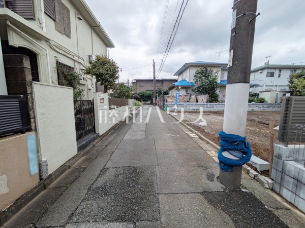 接道状況および現場風景 【中野区丸山1丁目】 接道状況および現場風景 【中野区丸山1丁目】
