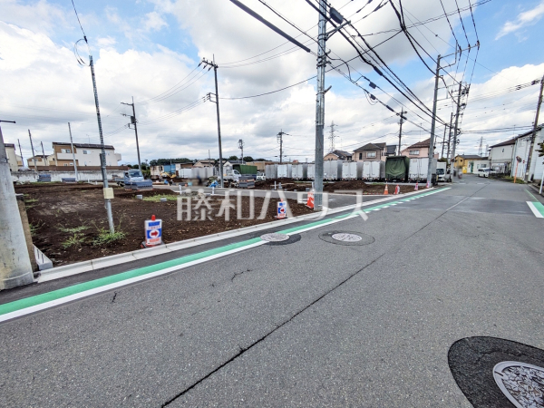 接道状況および現場風景 【東村山市久米川町2丁目】 接道状況および現場風景 【東村山市久米川町2丁目】