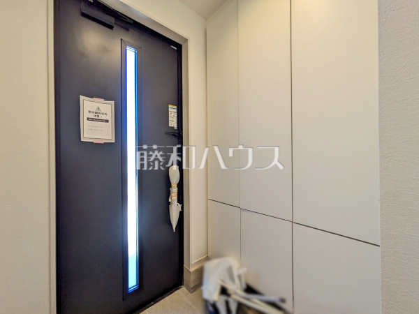 1号棟 玄関 【小金井市緑町3丁目】 1号棟 玄関 【小金井市緑町3丁目】