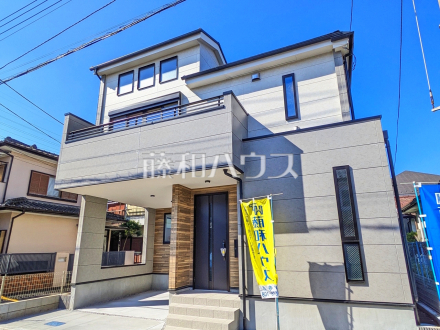 外観 玄関部にアクセント色を使用し、メリハリのある外観デザインとなっております。 【国分寺市富士本1丁目】/撮影日2026/10/09