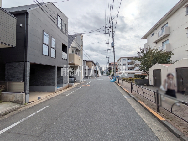 接道状況および現場風景 【練馬区豊玉中3丁目】 接道状況および現場風景 【練馬区豊玉中3丁目】
