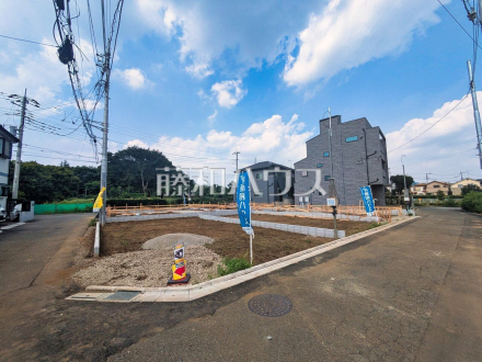 接道状況および現場風景 【西東京市中町6丁目】 周辺環境はもちろん日当たりや設備仕様など実際に行ってみないと分からないことも多くございます。営業担当がご案内いたしますので、お気軽にお問い合わせください /撮影日2026/07/24
