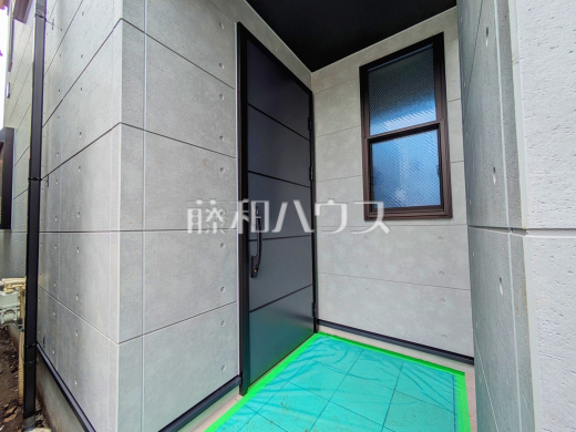 玄関 【八王子市高倉町】