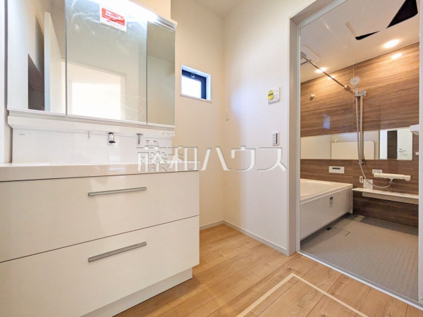 洗面室 【西東京市谷戸町1丁目】 平日のご案内も可能です。まずはお気軽にお問合せ下さいませ。 洗面室 【西東京市谷戸町1丁目】 平日のご案内も可能です。まずはお気軽にお問合せ下さいませ。
