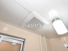 浴室乾燥機 【メイゾン立川二番館】雨の日の強い味方!浴室換気乾燥機付きユニットバスで洗濯物が乾かせます。 浴室乾燥機 【メイゾン立川二番館】雨の日の強い味方!浴室換気乾燥機付きユニットバスで洗濯物が乾かせます。