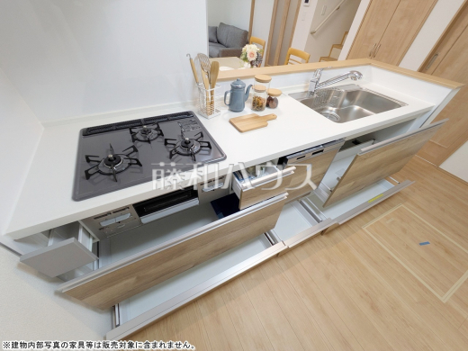 A号棟 キッチンのスライド収納 【三鷹市新川4丁目】