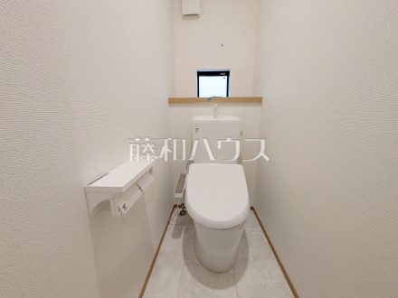A号棟 トイレ 【三鷹市新川4丁目】/撮影日2026/09/27