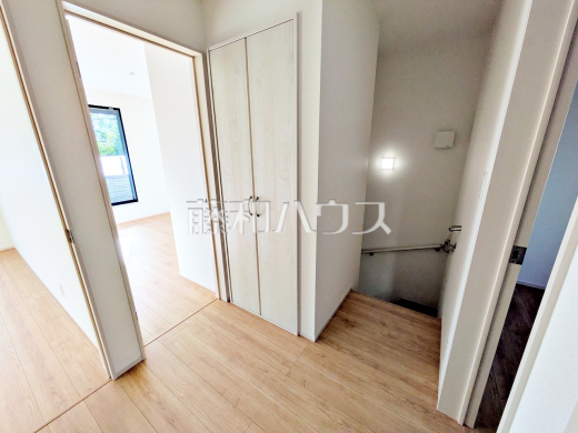 B号棟 2F廊下 【三鷹市新川4丁目】