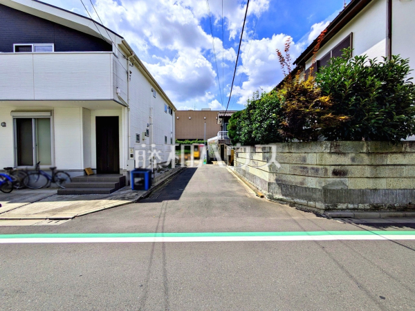 接道状況および現場風景 【小平市小川町1丁目】 接道状況および現場風景 【小平市小川町1丁目】