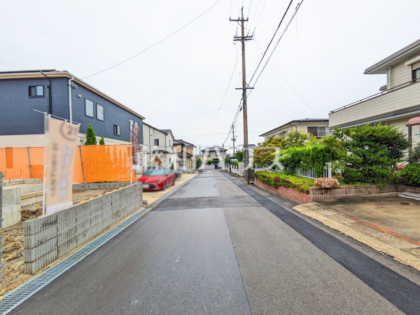 接道状況および現場風景 【春日井市神屋町】 接道状況および現場風景 【春日井市神屋町】