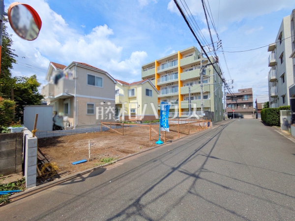 接道状況および現場風景 【三鷹市井口4丁目】 接道状況および現場風景 【三鷹市井口4丁目】
