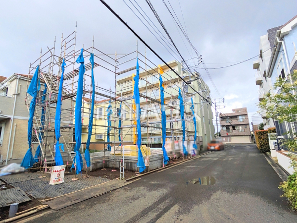 接道状況および現場風景 【三鷹市井口4丁目】 接道状況および現場風景 【三鷹市井口4丁目】