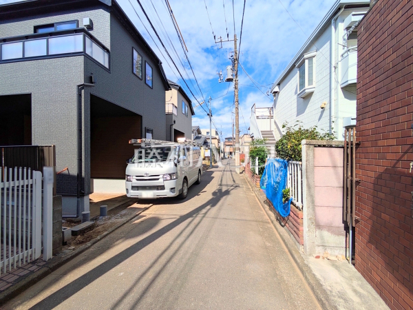 接道状況および現場風景 【練馬区桜台1丁目】 接道状況および現場風景 【練馬区桜台1丁目】