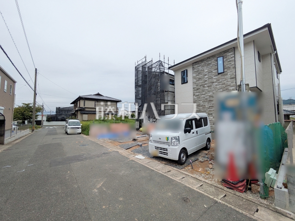 1号棟 接道状況および現場風景 【福岡市城南区樋井川7丁目】 1号棟 接道状況および現場風景 【福岡市城南区樋井川7丁目】