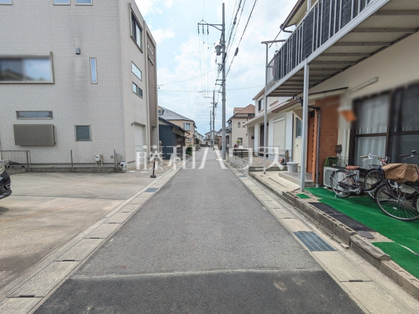 接道状況および現場風景 【春日井市上条町9丁目】 接道状況および現場風景 【春日井市上条町9丁目】