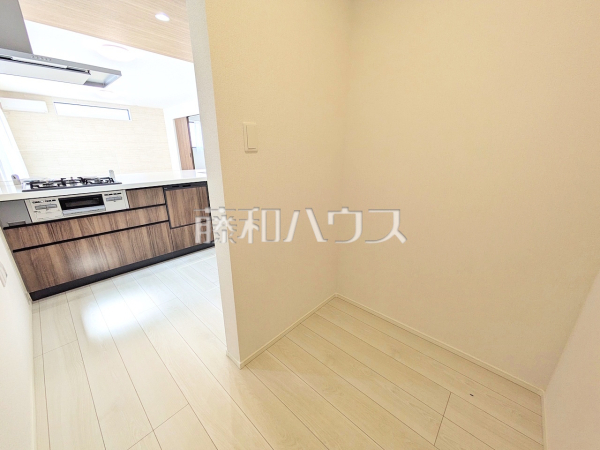 1号棟 パントリー 【朝霞市溝沼6丁目】 1号棟 パントリー 【朝霞市溝沼6丁目】