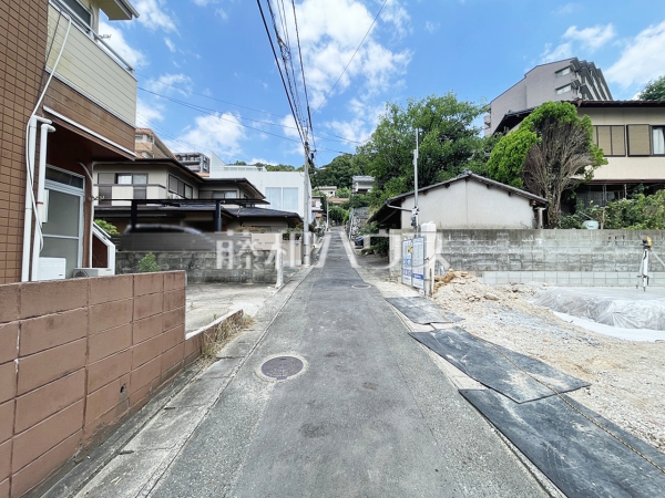 接道状況および現場風景 【福岡市中央区小笹5丁目】 接道状況および現場風景 【福岡市中央区小笹5丁目】