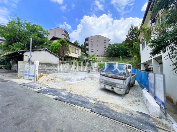 現場風景 【福岡市中央区小笹5丁目】 現場風景 【福岡市中央区小笹5丁目】