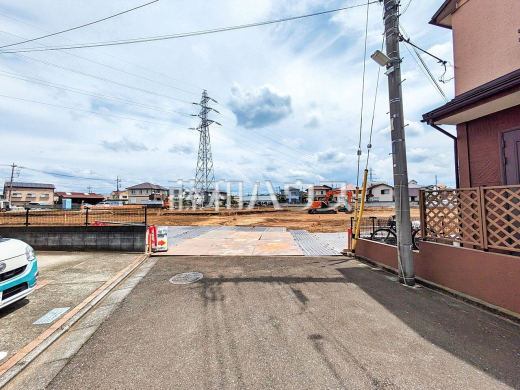 接道状況および現場風景 【東村山市恩多町5丁目】