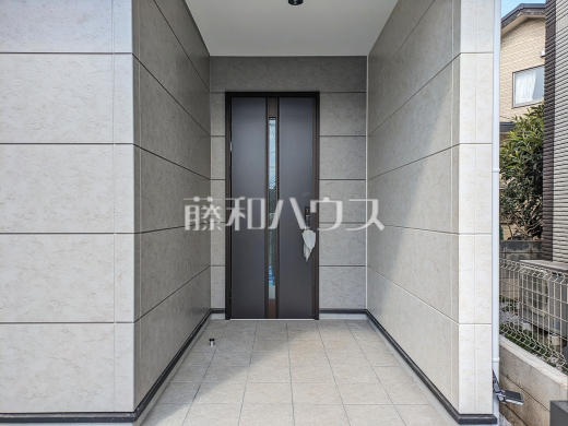 玄関 【国分寺市富士本1丁目】